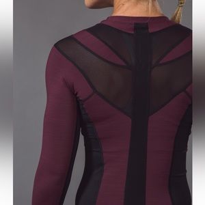 NWOT IntelliSkin Foundation Long Sleeve Tee